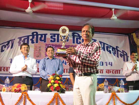 Shri C. R. Andhare felicitated at Bilasapex 2014