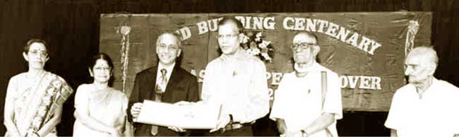 Special Cover on Centenary of the Red Building release function